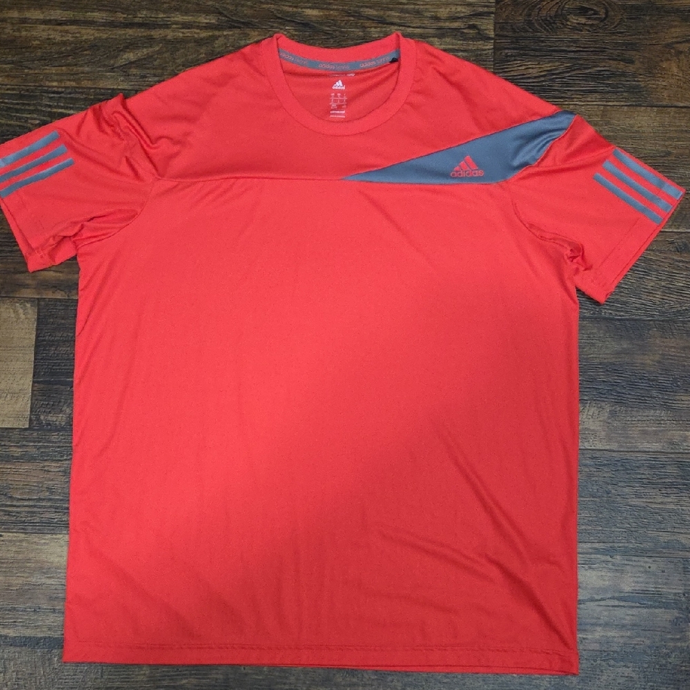 Adidas Men's Red and Gray Short Sleeve Tee